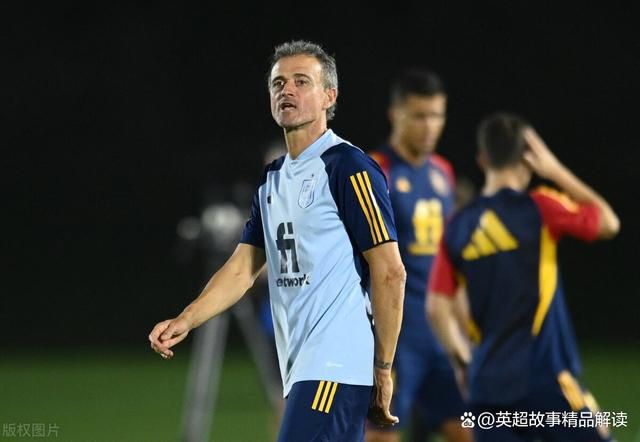 睡梦中，小男孩和宝物狗驾着火车急速进步，沿途遭到人类猎杀或粉碎情况而濒临灭尽的各类动物，如年夜象、海狗、鹤、山君、北极熊，都想要搭上这列火车。他们并一路玩起放鹞子、丢雪球……